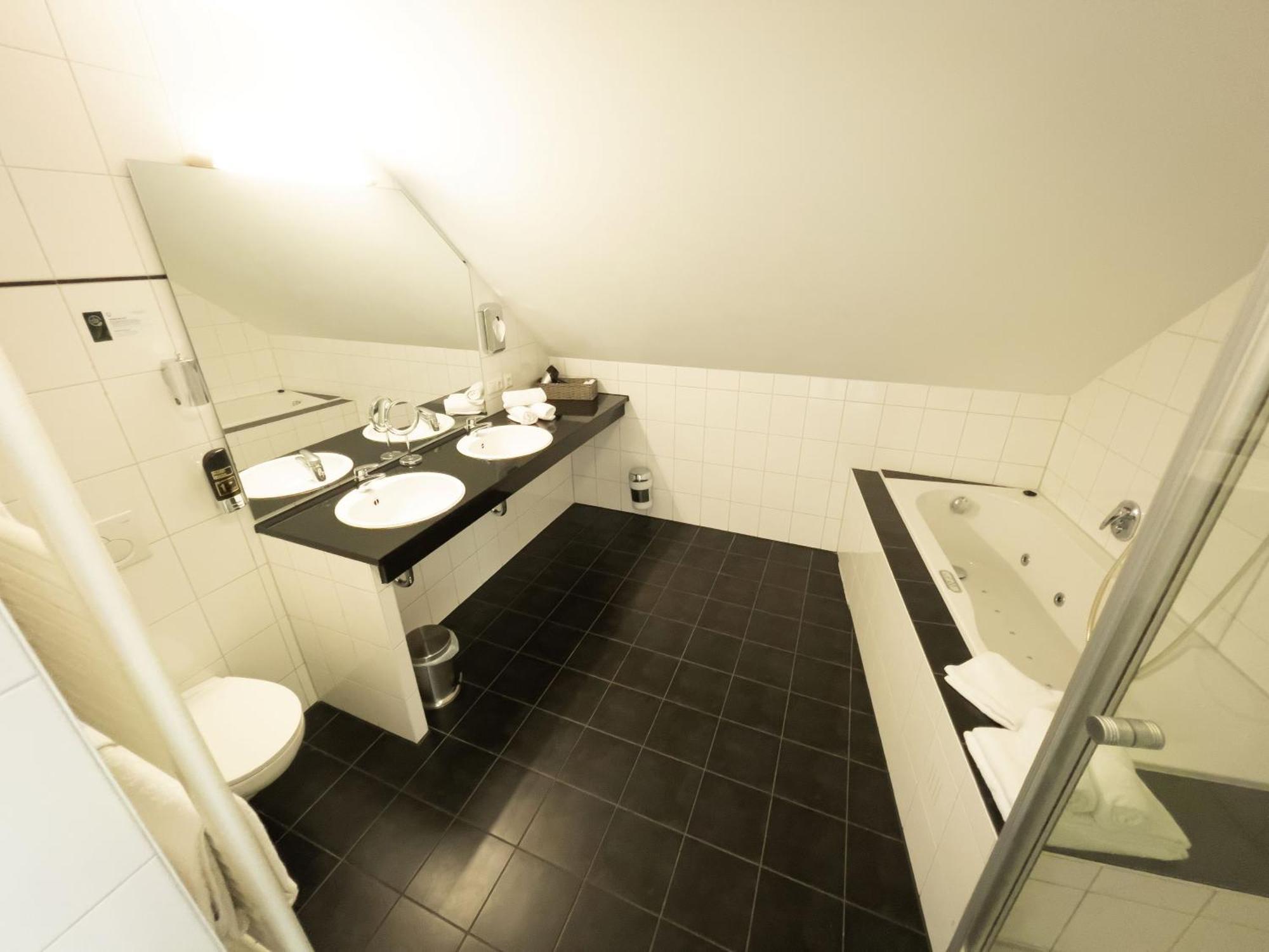 Hotel Rosmarin Bodman-Ludwigshafen Exterior photo