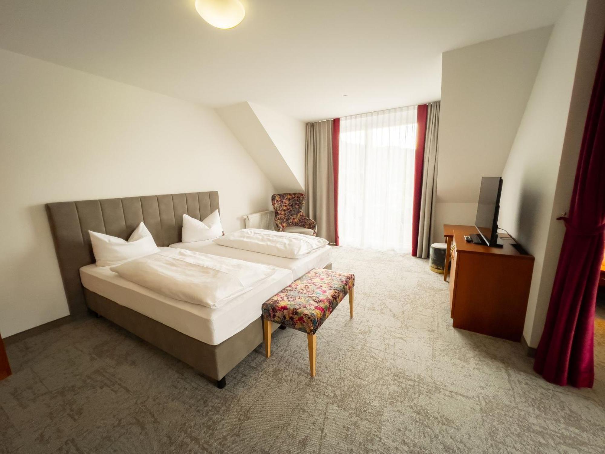 Hotel Rosmarin Bodman-Ludwigshafen Exterior photo